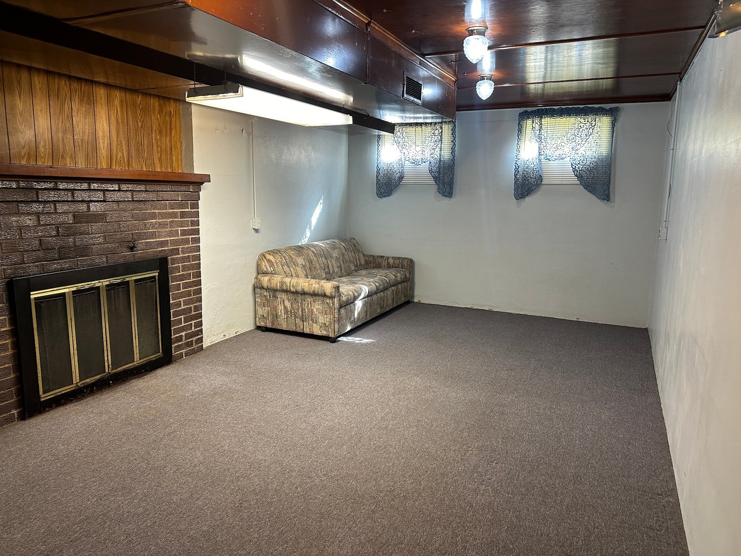 Image for 210 W Main Street, Early!