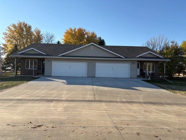 Image for 1605 O'Connor Drive, Sac City!