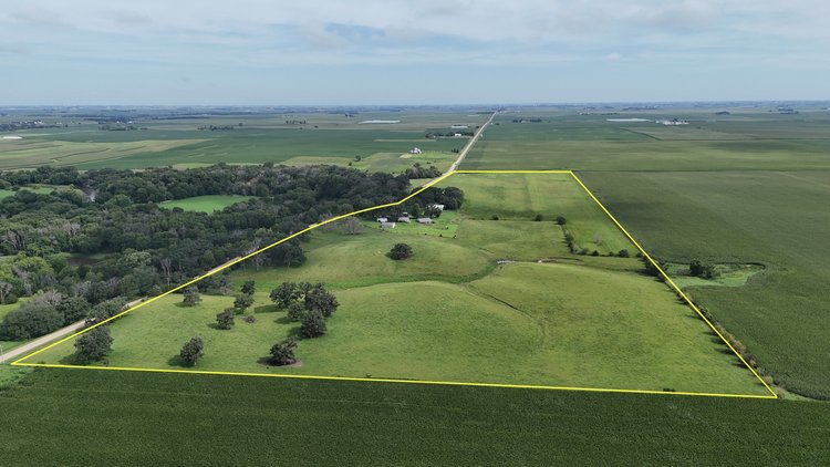 Image for 2070 Rolf Avenue, Sac City!