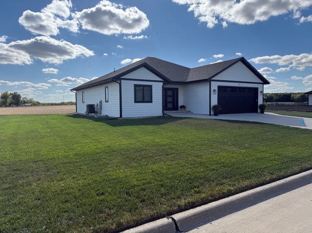 Image for 415 E Ahrens Street, Sac City!