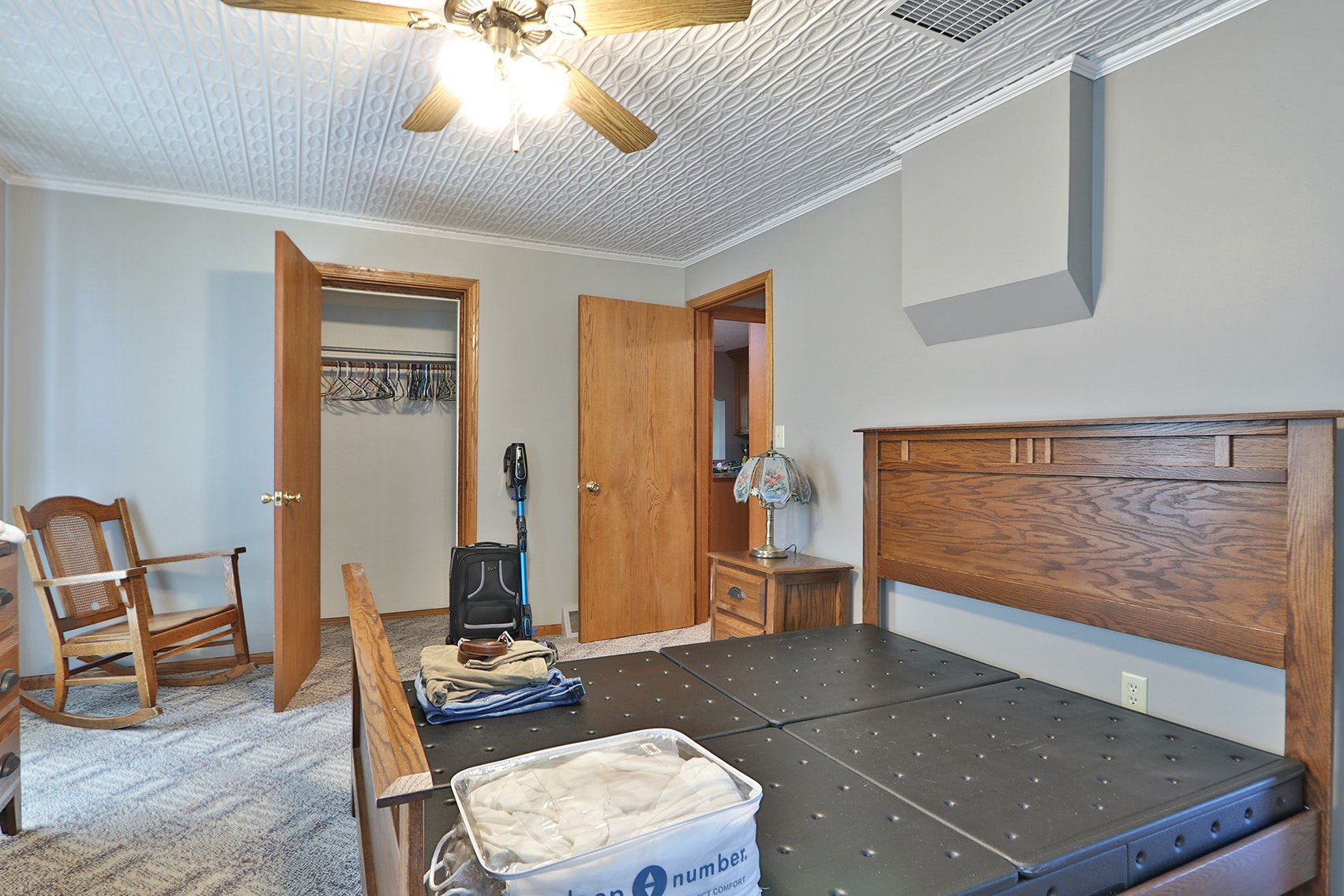 Image for Donald W. Eis Farmland Auction by the Schaardt Auction Team with Burrows Tracts Real Estate