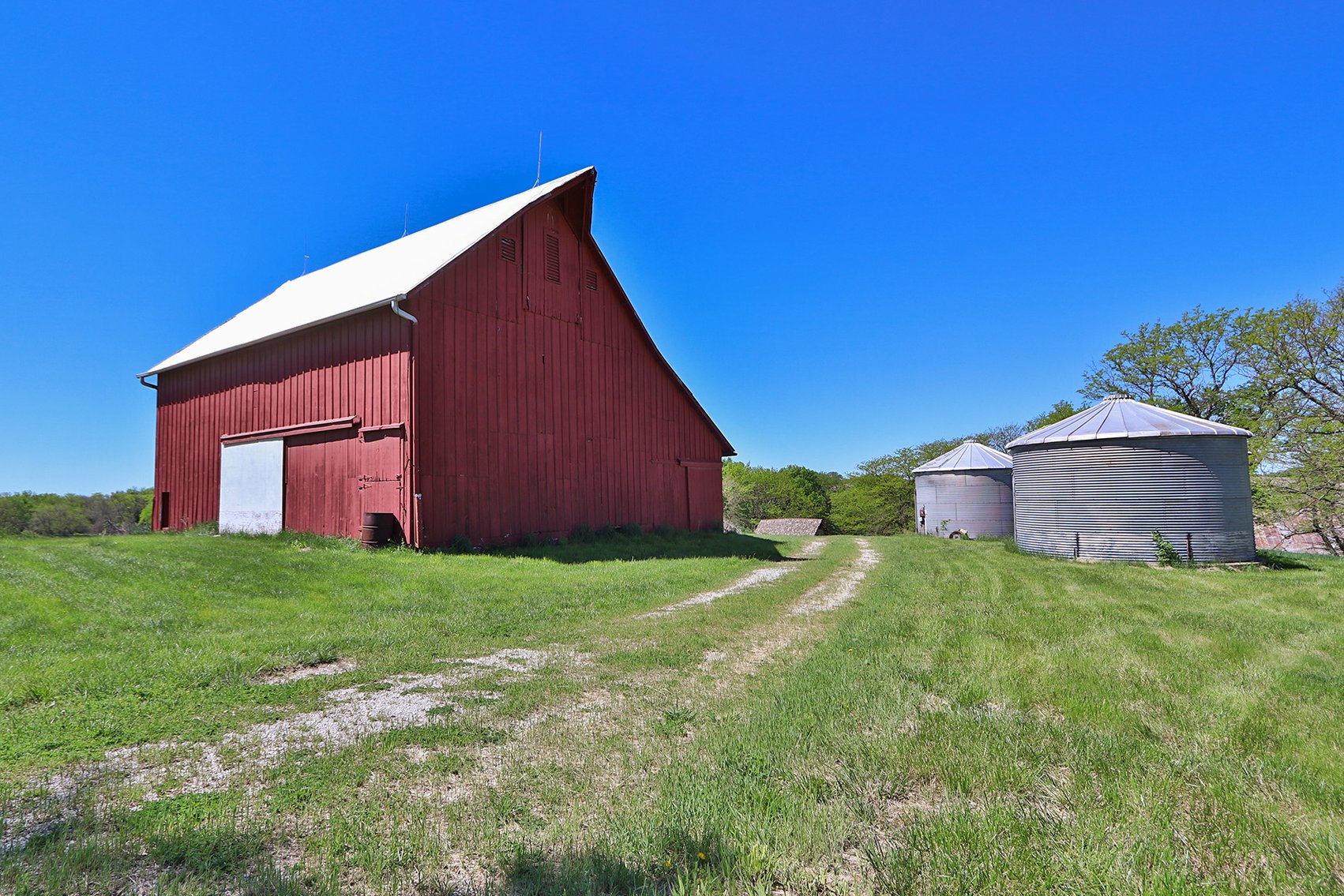Image for Donald W. Eis Farmland Auction by the Schaardt Auction Team with Burrows Tracts Real Estate