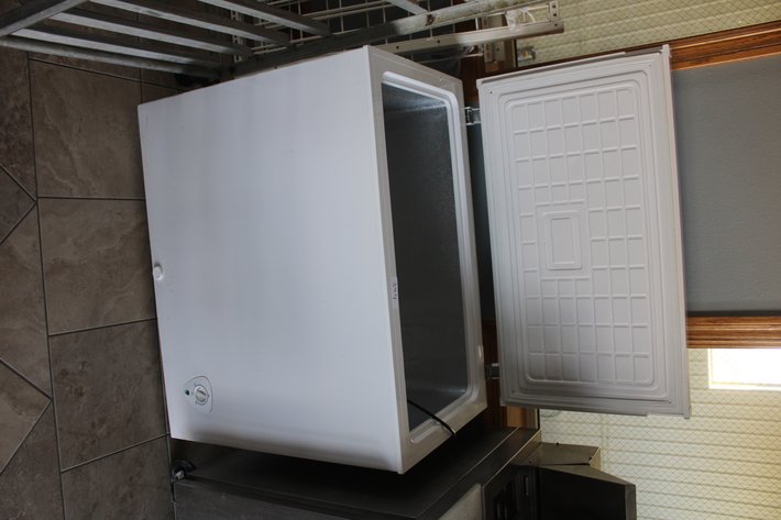 Image for SchillingBridge Furniture, Kitchen, Equipment & Small Wares Auction