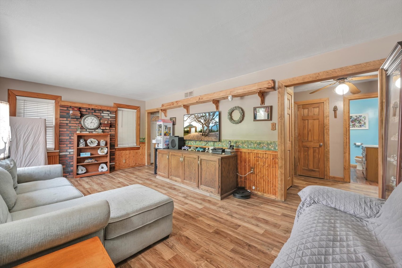 Image for Online Real Estate Auction - Cape Cod Style House with Auto Body Garage on 2+ Acres