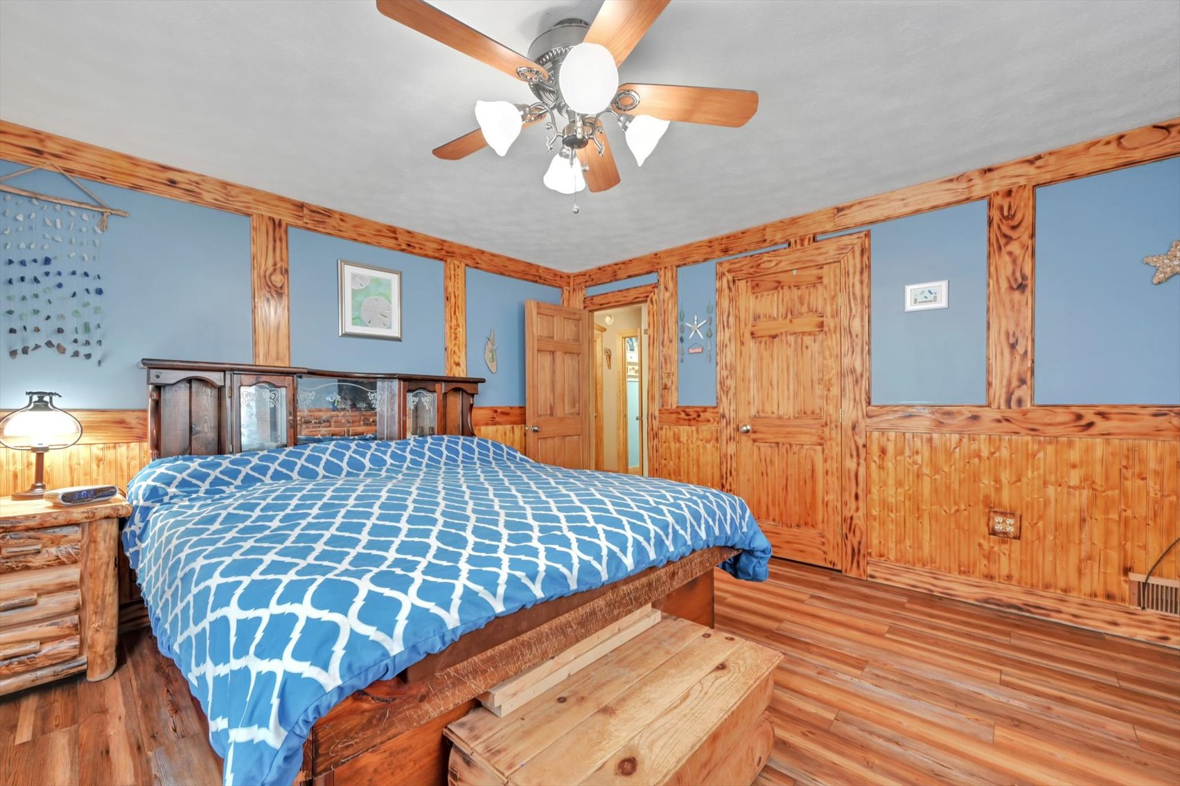 Image for Online Real Estate Auction - Cape Cod Style House with Auto Body Garage on 2+ Acres