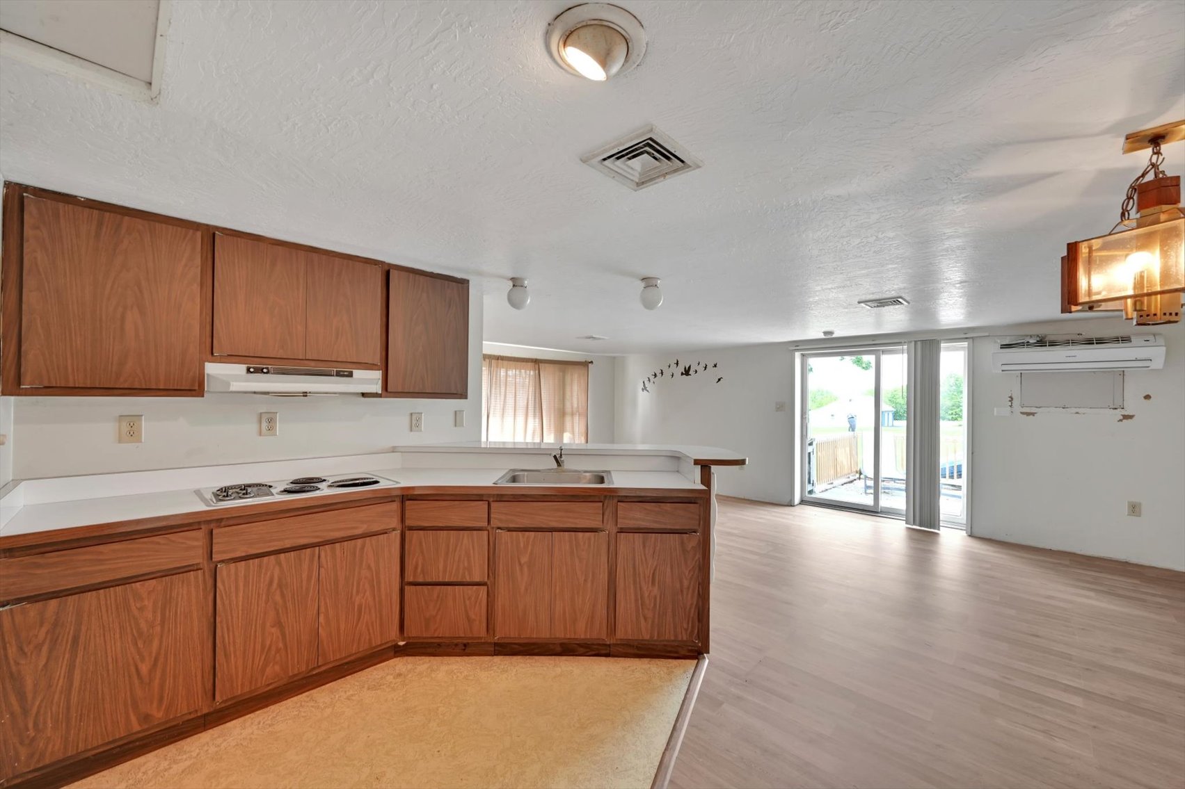 Image for Online Real Estate Auction - Cape Cod Style House with Auto Body Garage on 2+ Acres