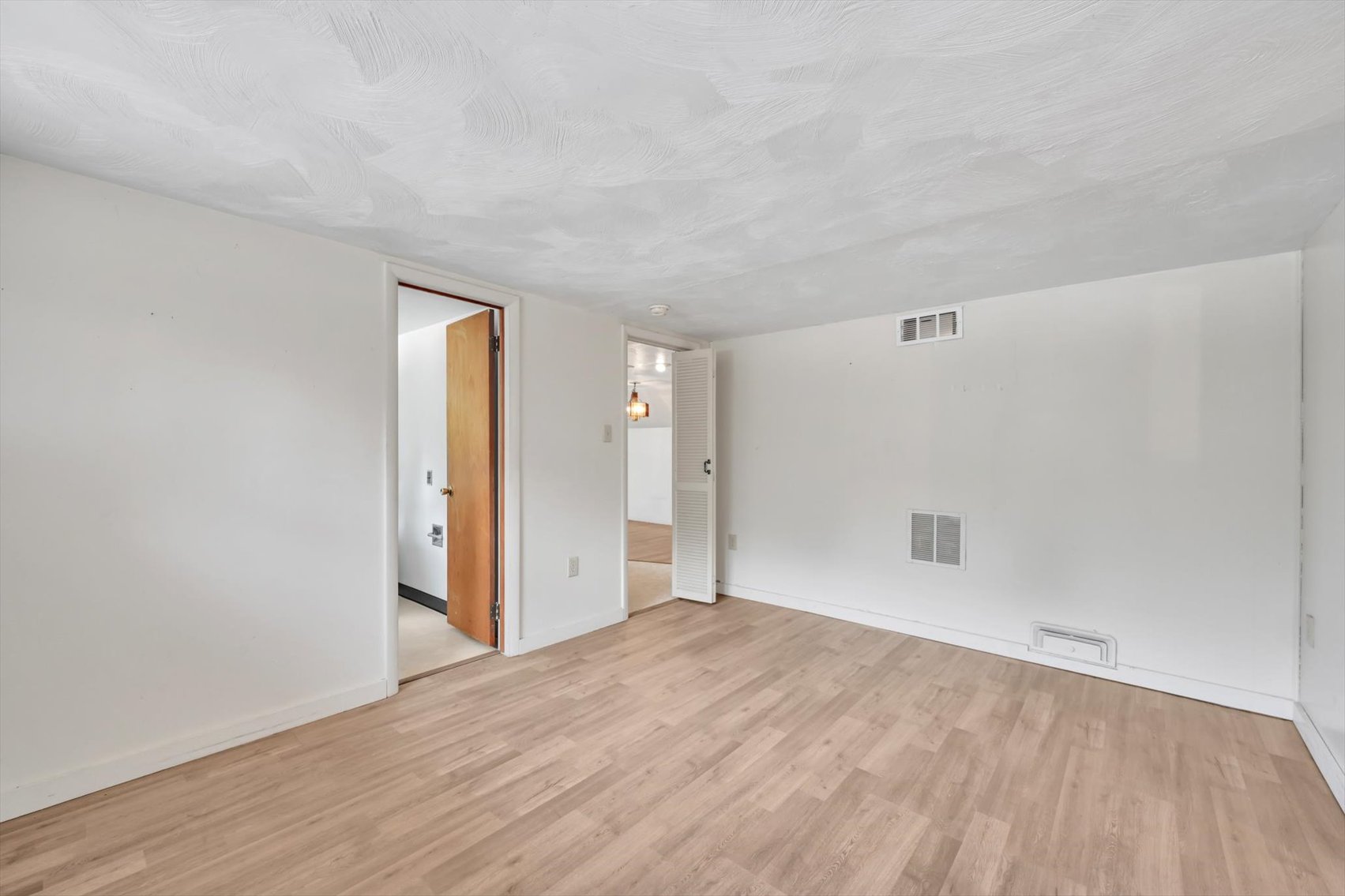 Image for Online Real Estate Auction - Cape Cod Style House with Auto Body Garage on 2+ Acres