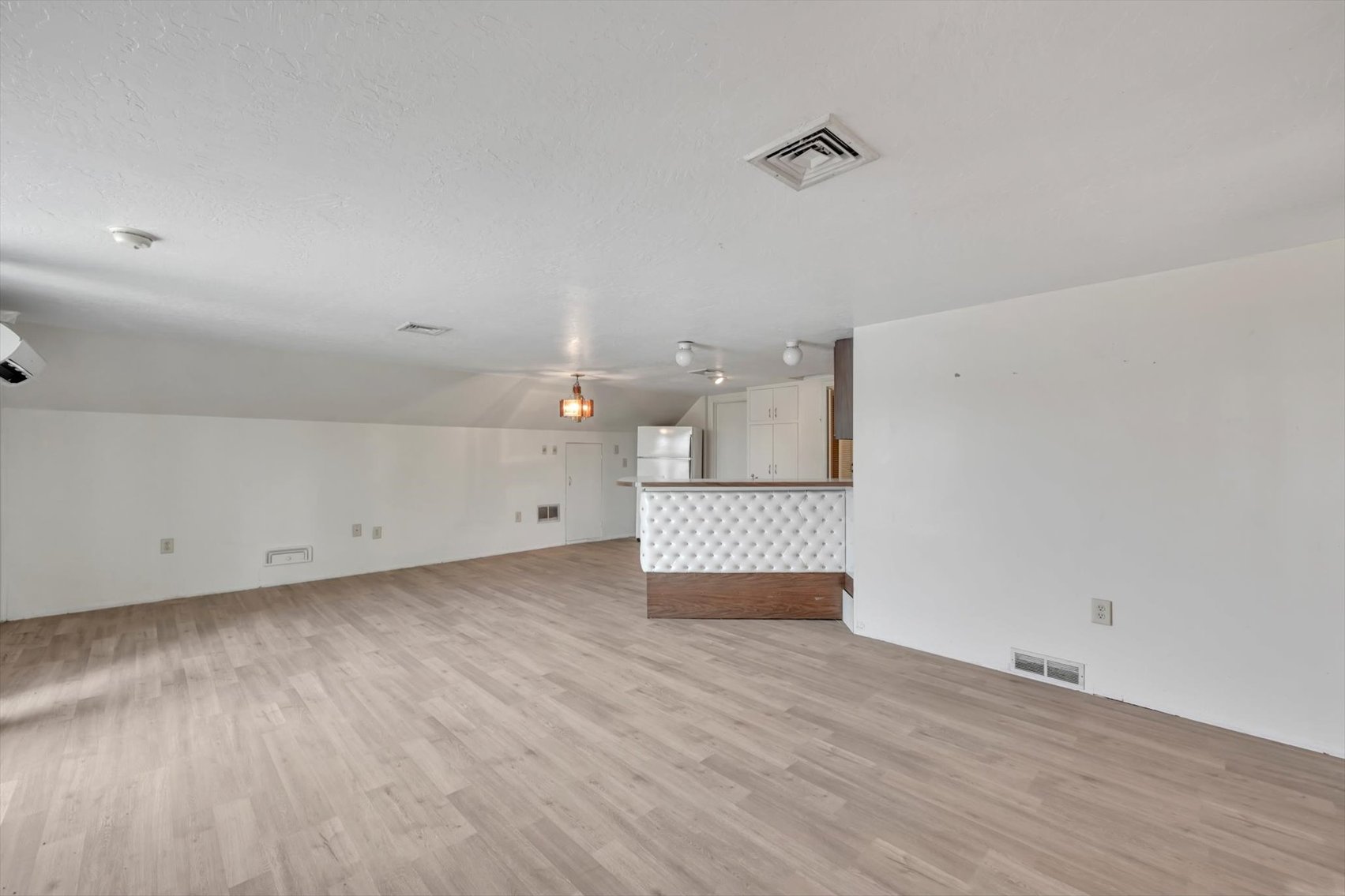 Image for Online Real Estate Auction - Cape Cod Style House with Auto Body Garage on 2+ Acres