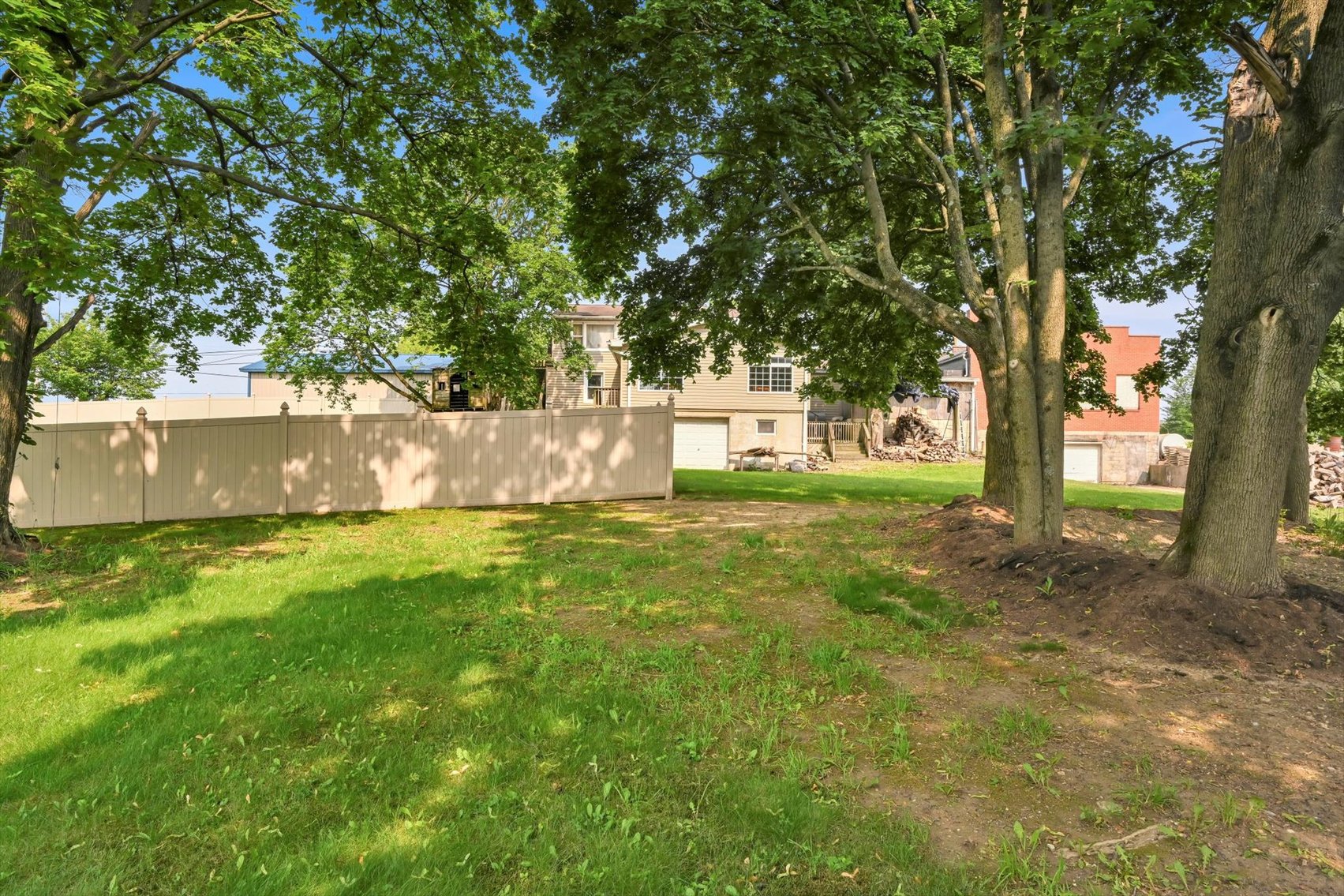 Image for Online Real Estate Auction - Cape Cod Style House with Auto Body Garage on 2+ Acres