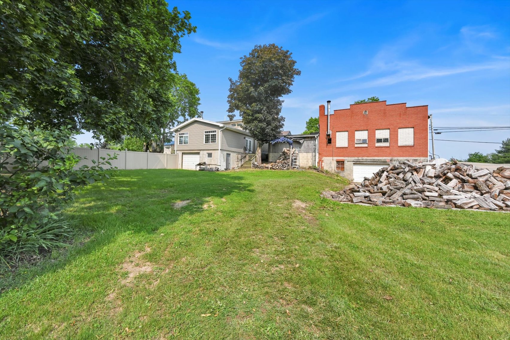 Image for Online Real Estate Auction - Cape Cod Style House with Auto Body Garage on 2+ Acres