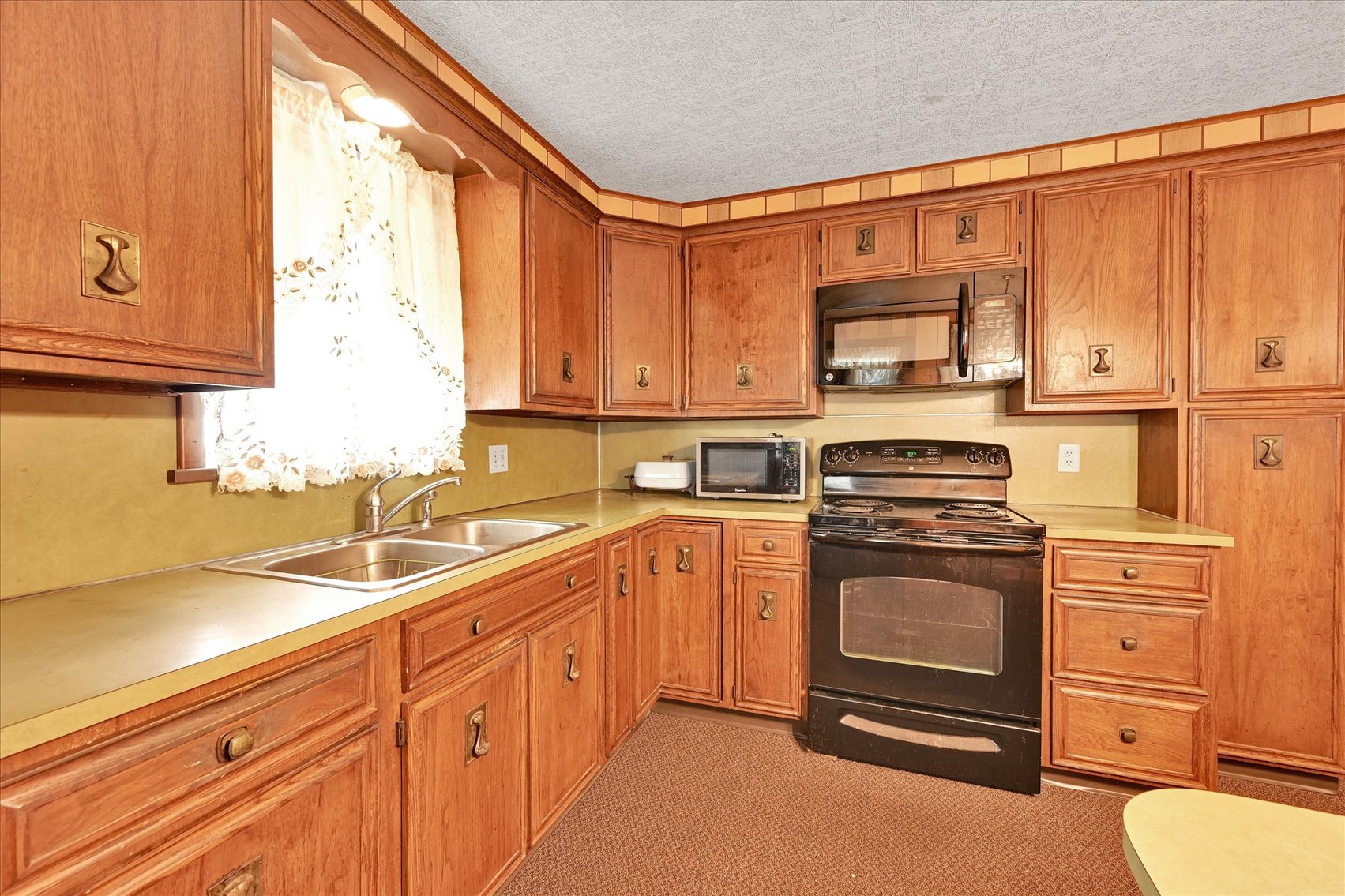 Image for Fixer Upper Real Estate Auction - Lebanon, PA