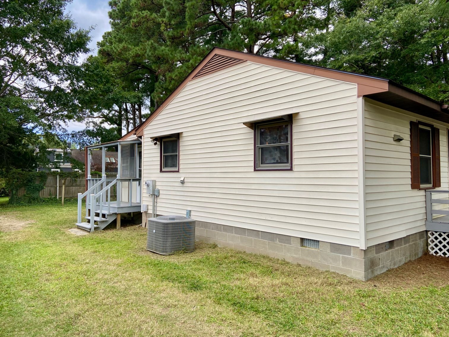 Image for 260 West Avenue, Urbanna VA