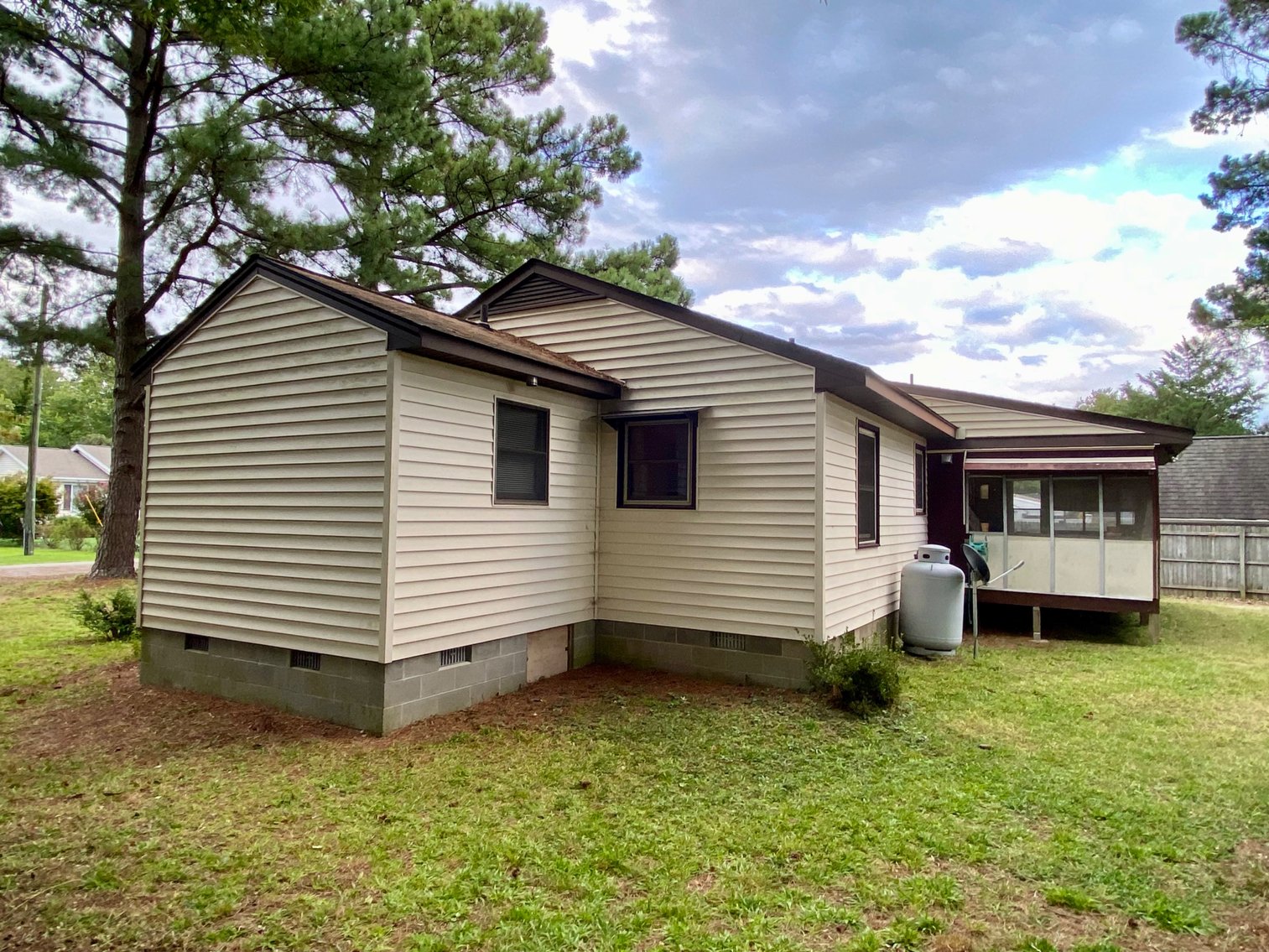 Image for 260 West Avenue, Urbanna VA