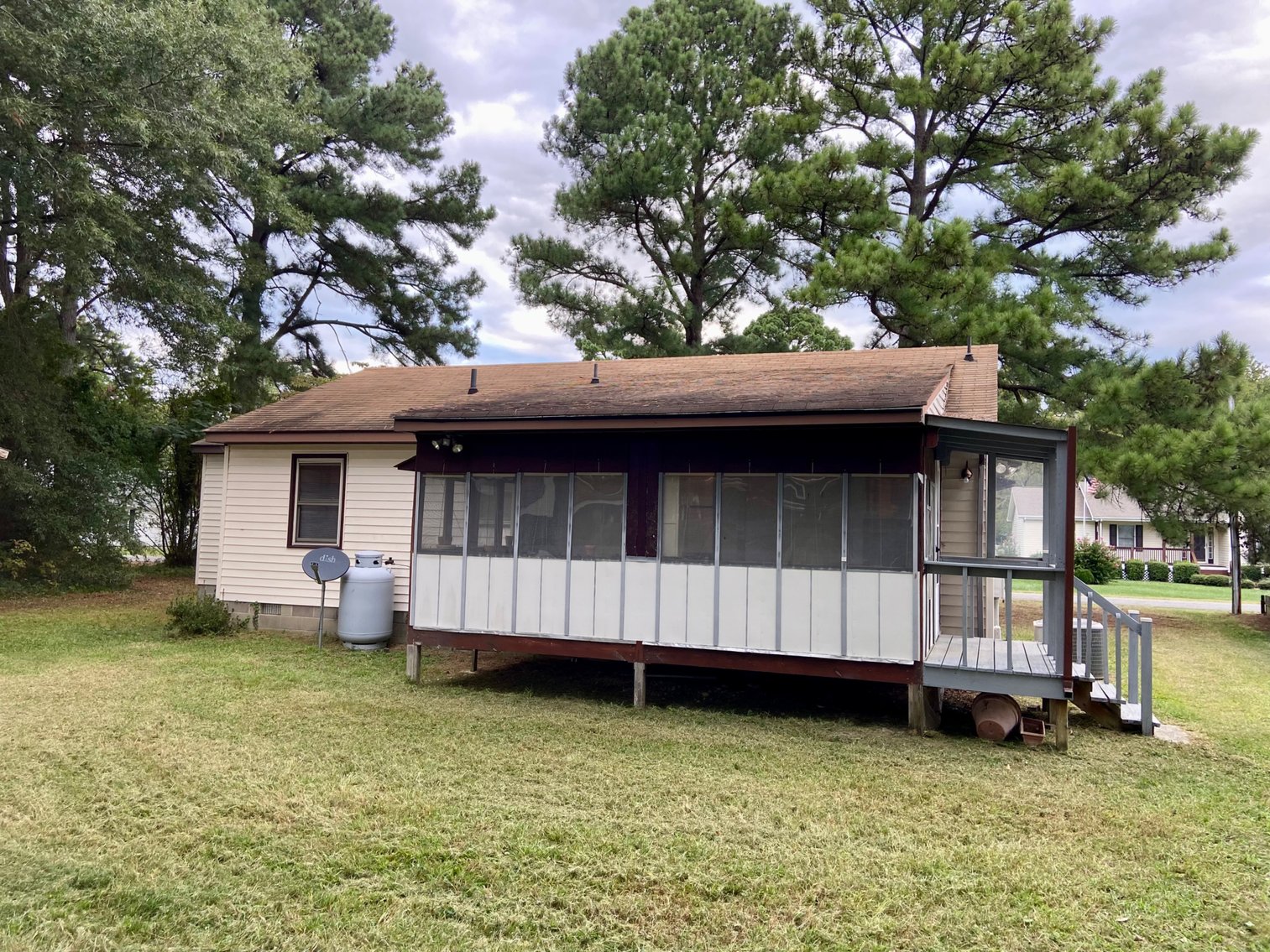 Image for 260 West Avenue, Urbanna VA