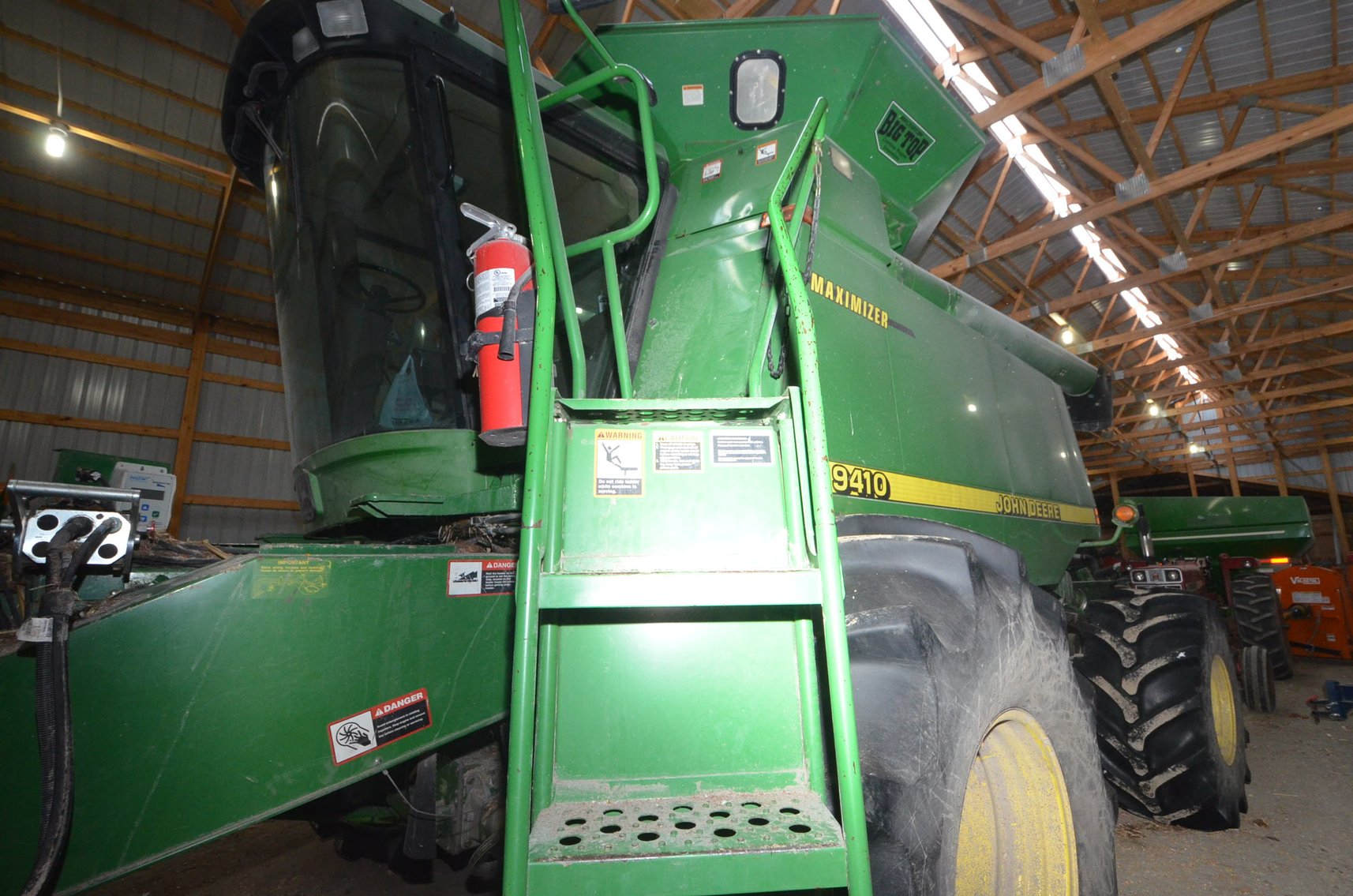 Image for JOHN DEERE 9410 COMBINE & JD 625F PLATFORM HEAD - AUCTIONTIME.COM