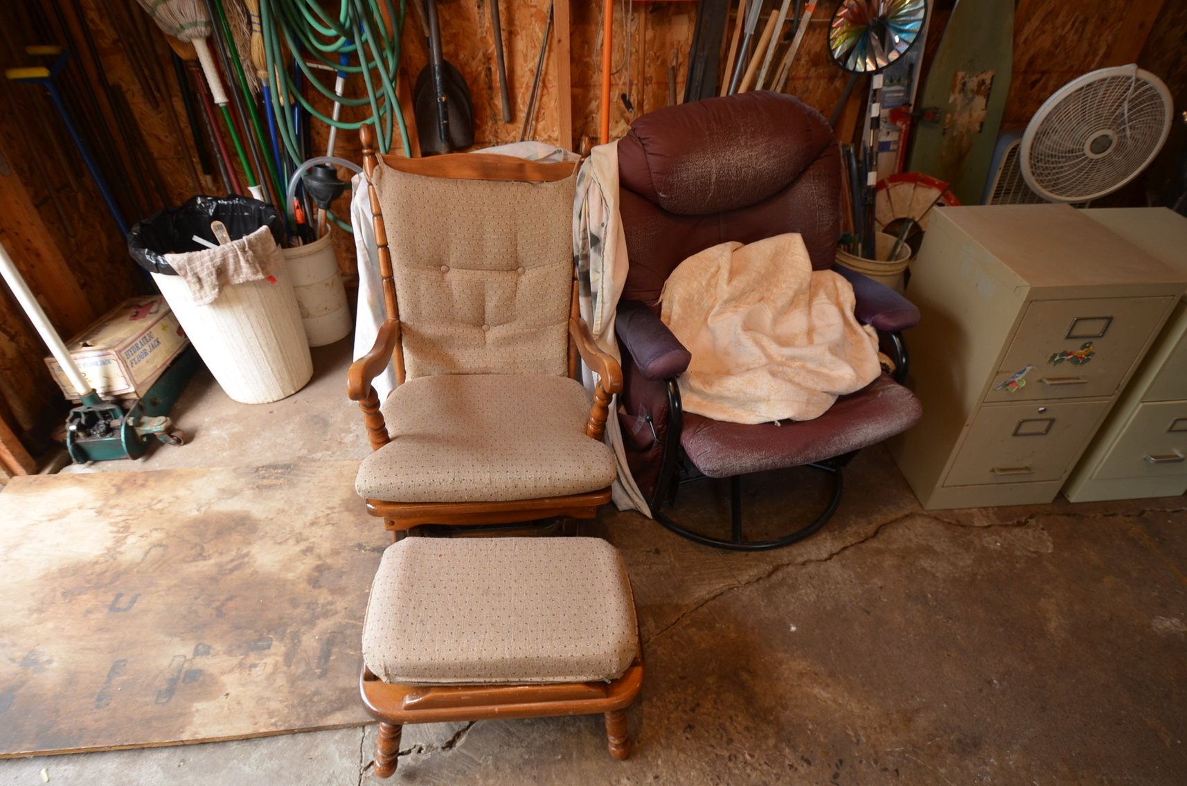 Image for LAWN MOWERS, TRAILER, LAWN&GARDEN, TOOLS, FISHING, COLLECTIBLES, AND HOUSEHOLD - Mondovi, WI (Meridean)