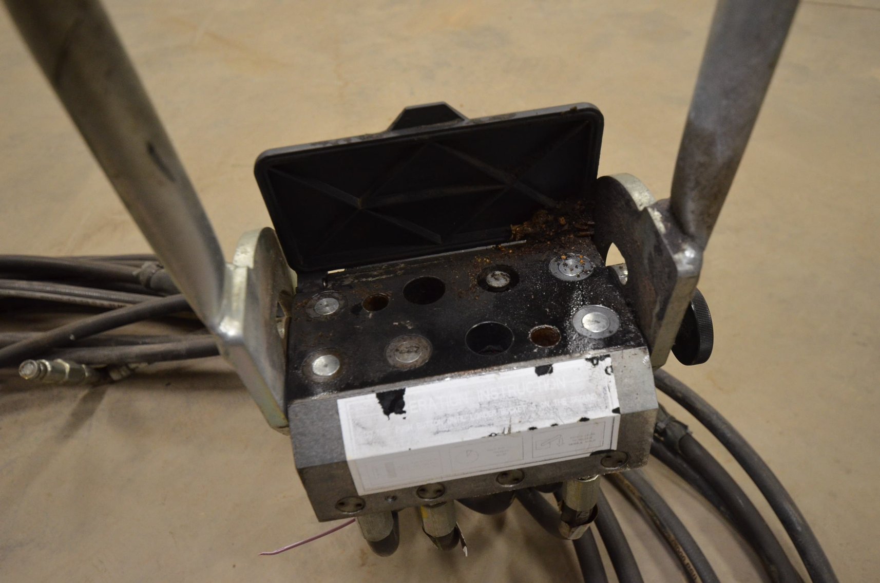 Image for 2013 John Deere H480 Hydraulic Loader