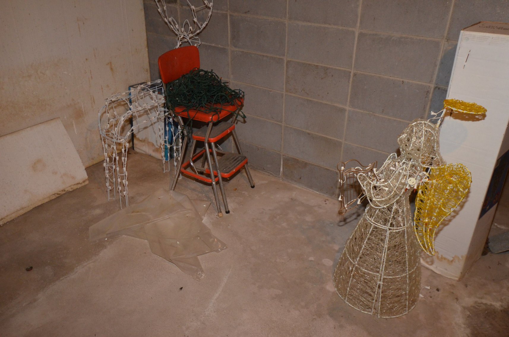 Image for MOVING SALE: FURNITURE, PATIO SET, HOUSEHOLD, AND OTHER PERSONAL PROPERTY