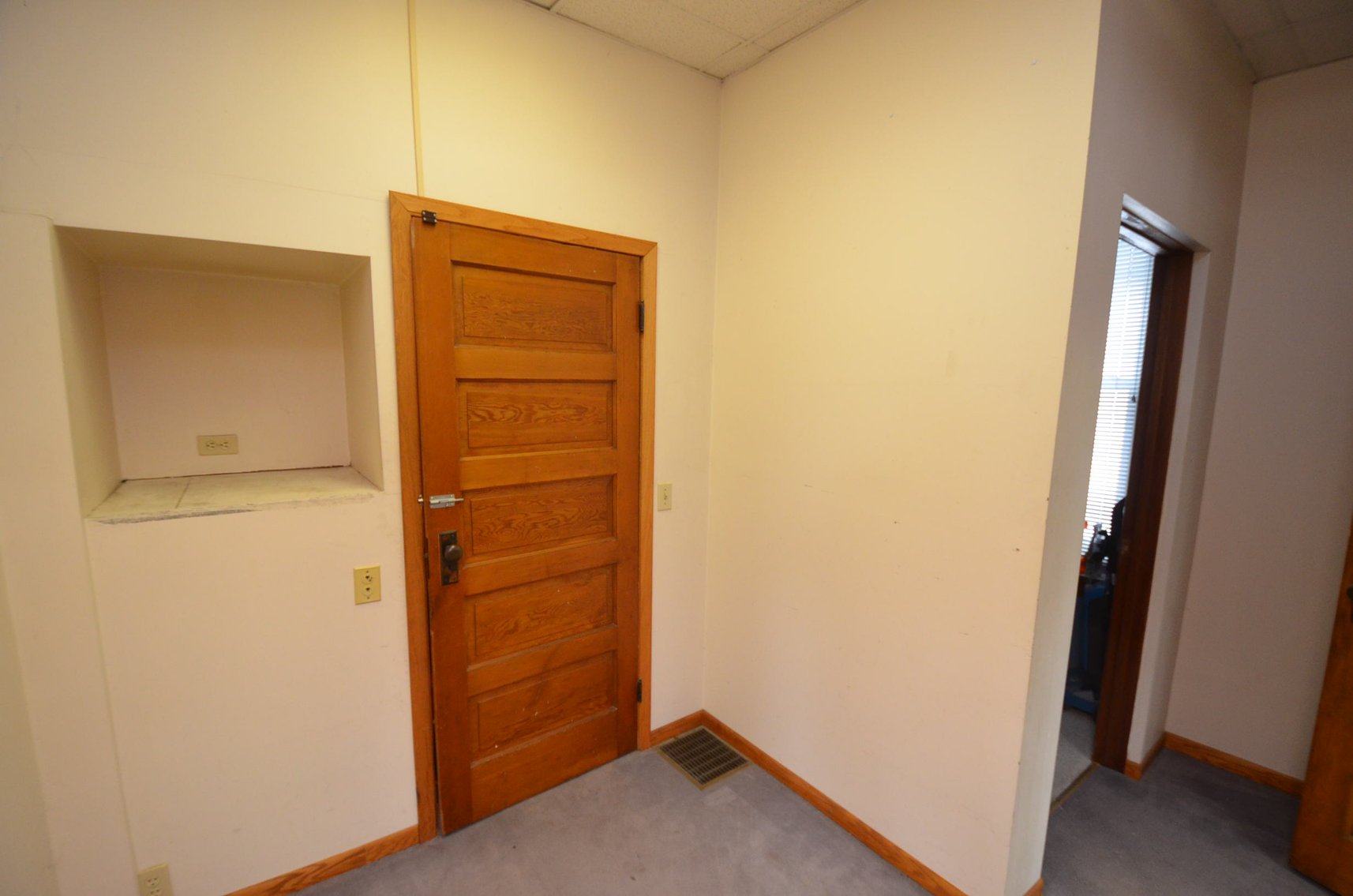 Image for REAL ESTATE AUCTION - GILMANTON BANK BUILDING - Gilmanton, WI