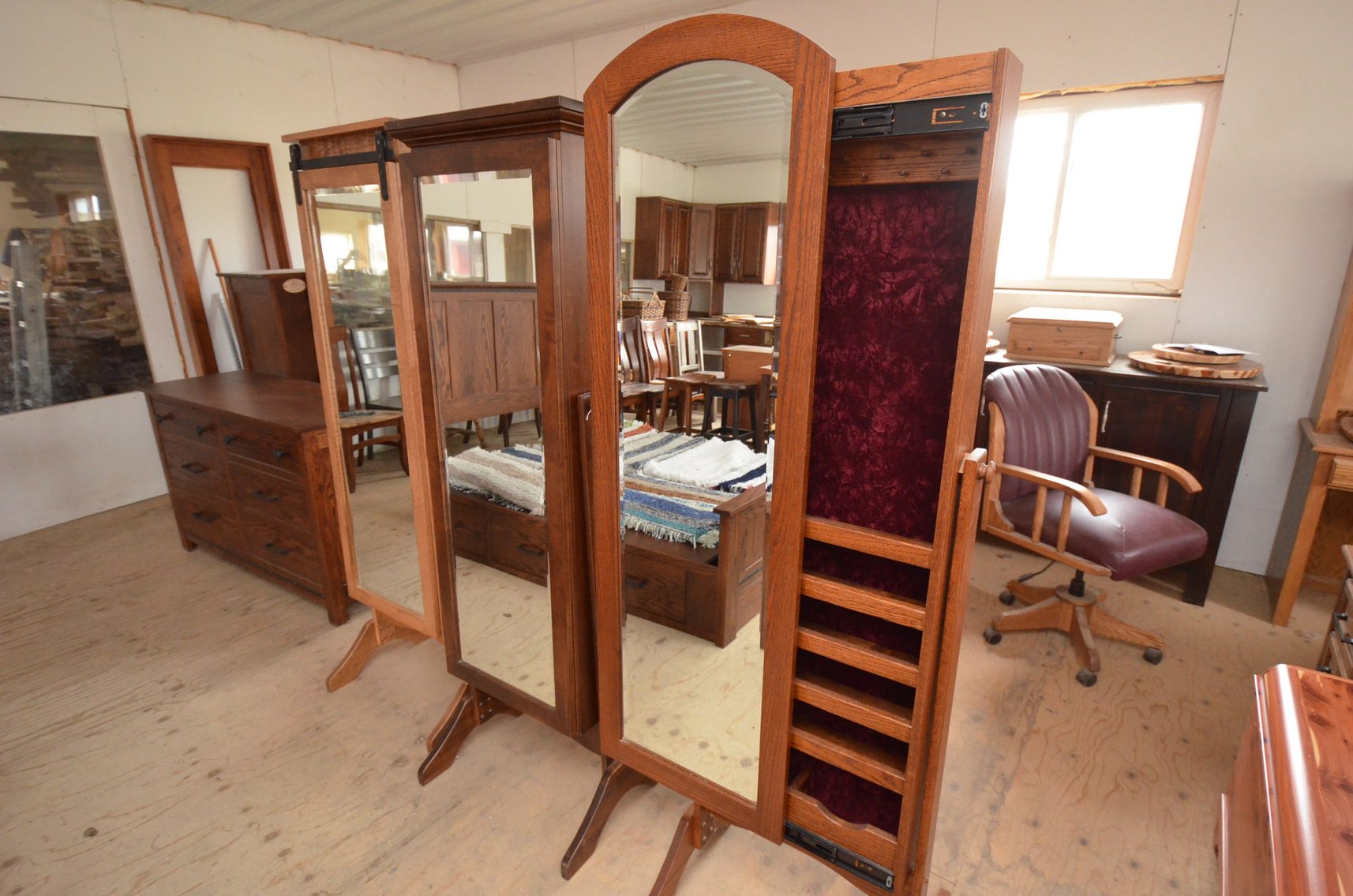 Image for MOTHER'S DAY AMISH FURNITURE, FLOWERS, QUILTS - Fairchild, WI