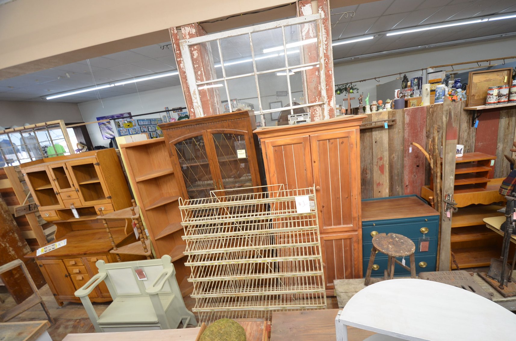 Image for STARGAZERS INVENTORY REDUCTION: VINTAGE FURNITURE & TOYS, CROCKS, COLLECTIBLES, and MORE! - Durand, WI