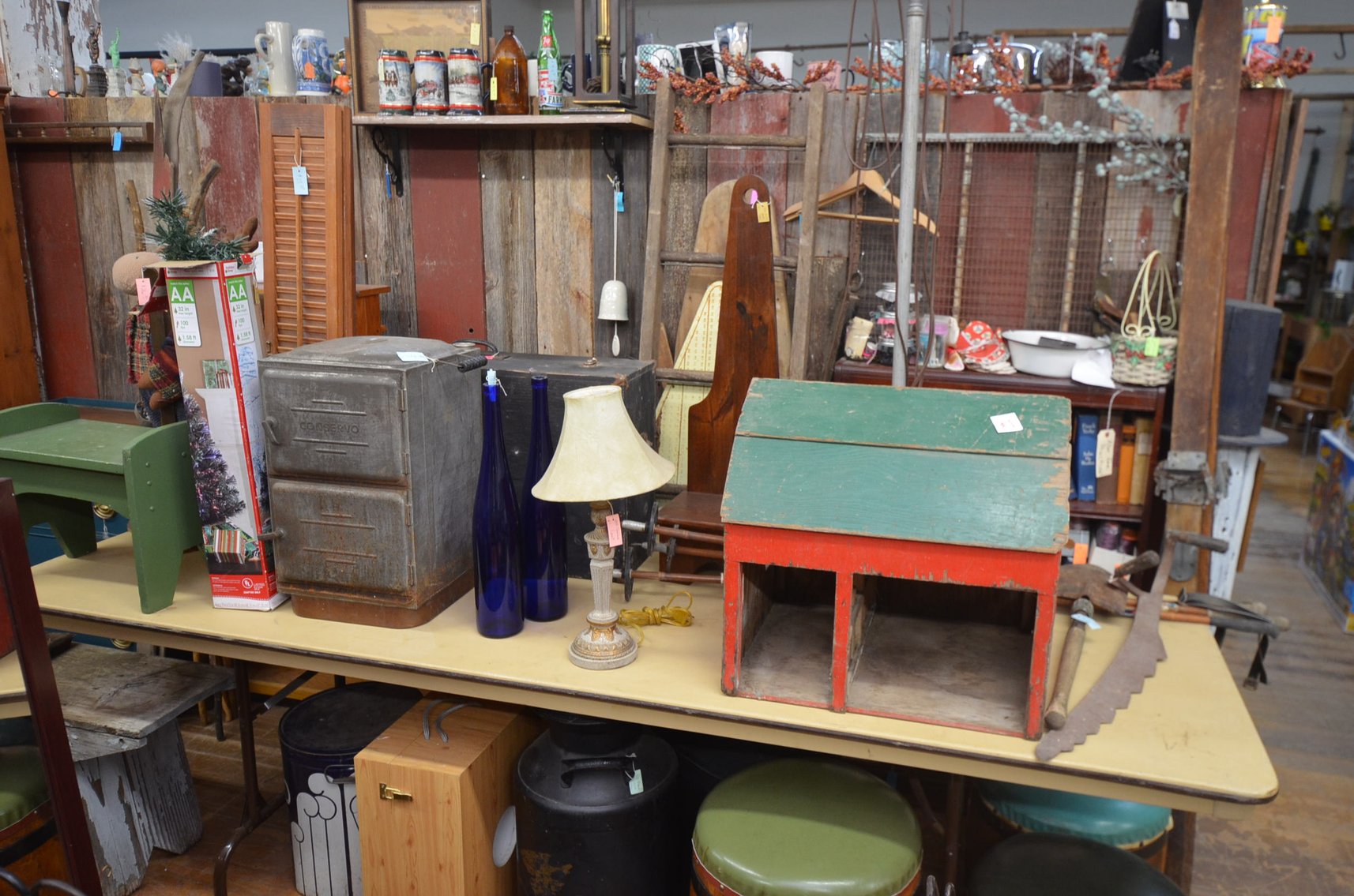 Image for STARGAZERS INVENTORY REDUCTION: VINTAGE FURNITURE & TOYS, CROCKS, COLLECTIBLES, and MORE! - Durand, WI