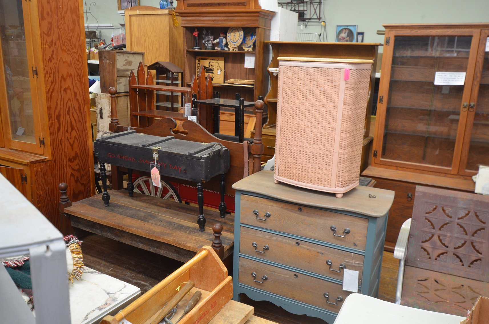 Image for STARGAZERS INVENTORY REDUCTION: VINTAGE FURNITURE & TOYS, CROCKS, COLLECTIBLES, and MORE! - Durand, WI