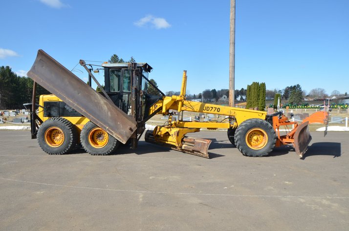 Image for John Deere 770 Road Grader
