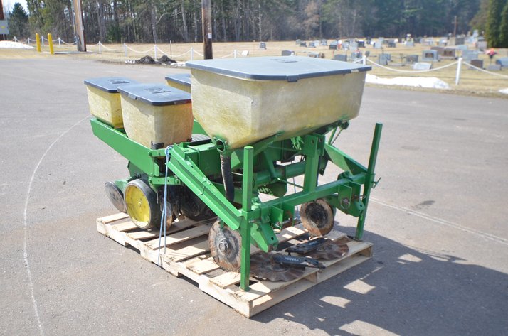 Image for John Deere 7000 2-Row Corn Planter