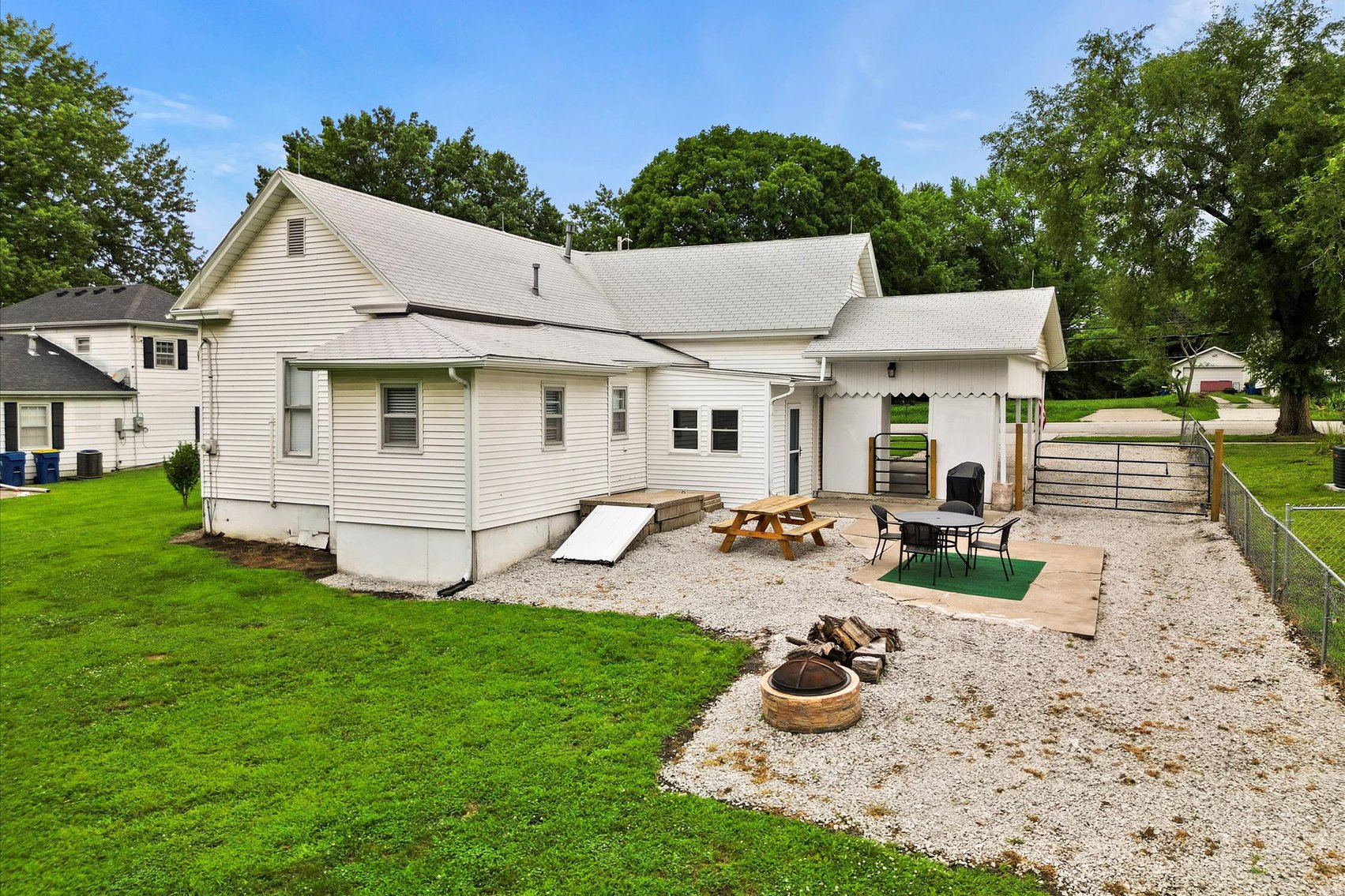 Image for SOLD - 207 E. Washington St. Kearney, Mo