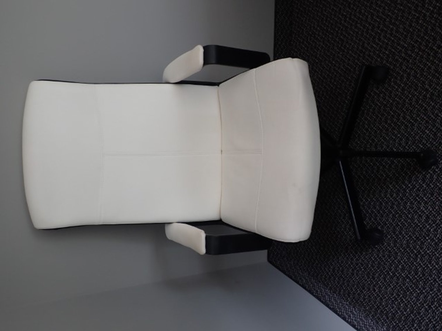 Image for Monday Noon Hour Office Auction - Kitchener