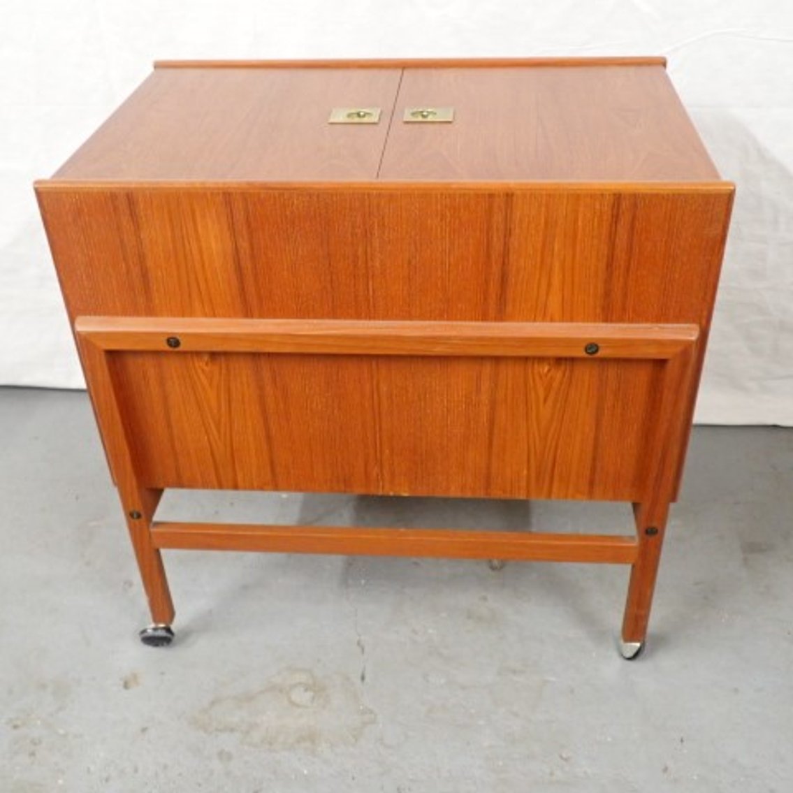 Image for Brantford Living Estate Dispersal Auction