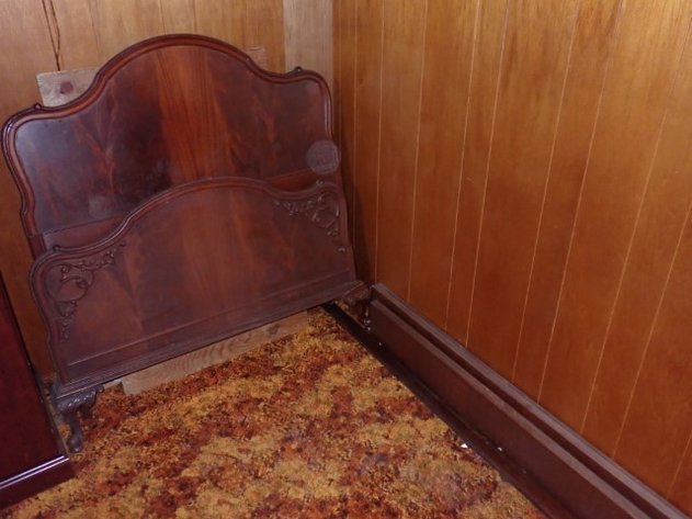 Image for Jeanette Julie Moving Auction - Kitchener