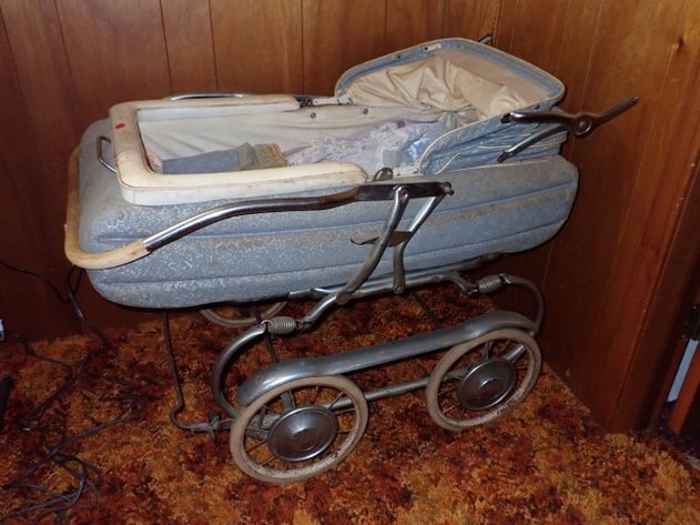 Image for Jeanette Julie Moving Auction - Kitchener