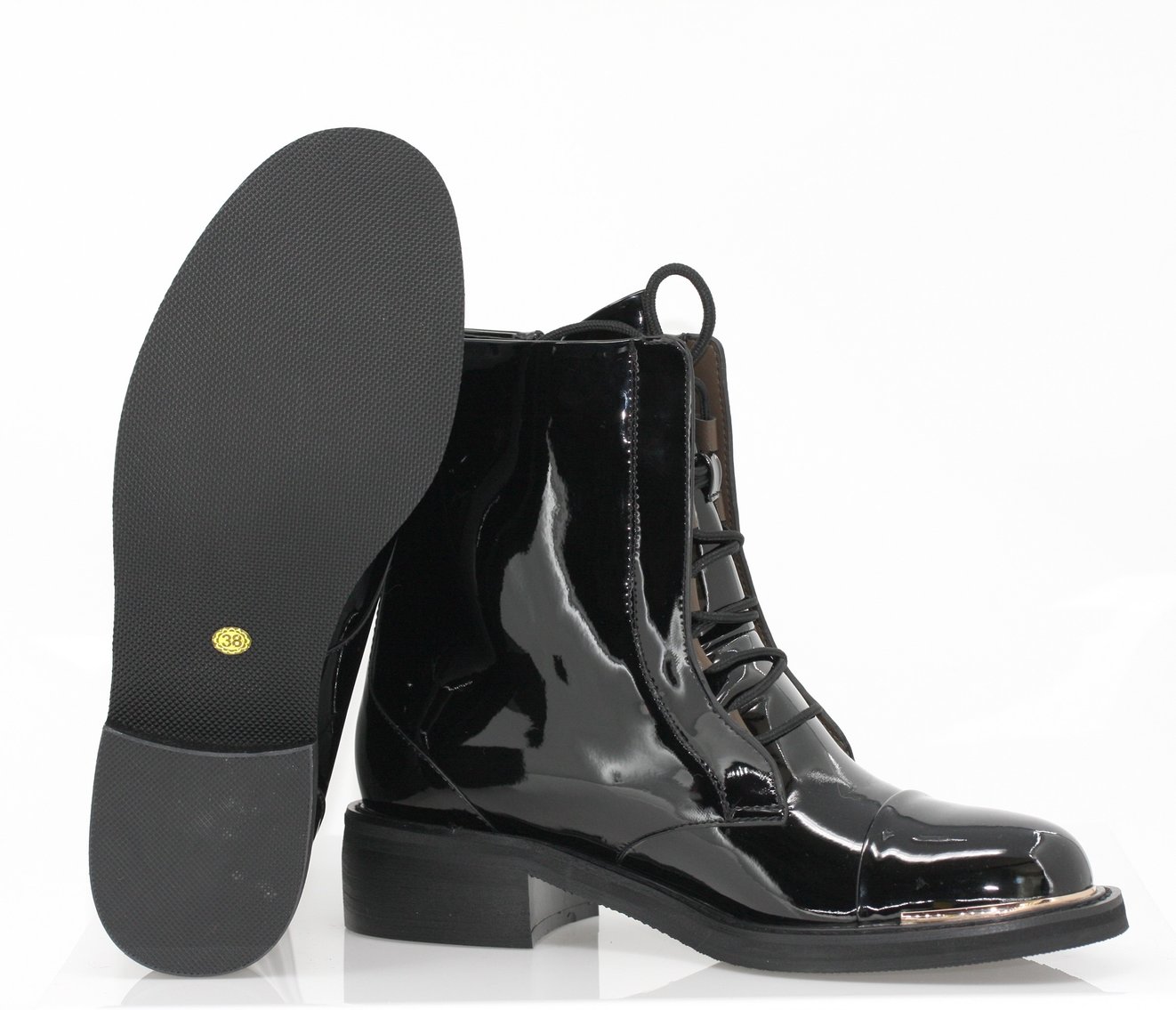 Image for COMPLETE INVENTORY - Spring Boots Auction - Guelph