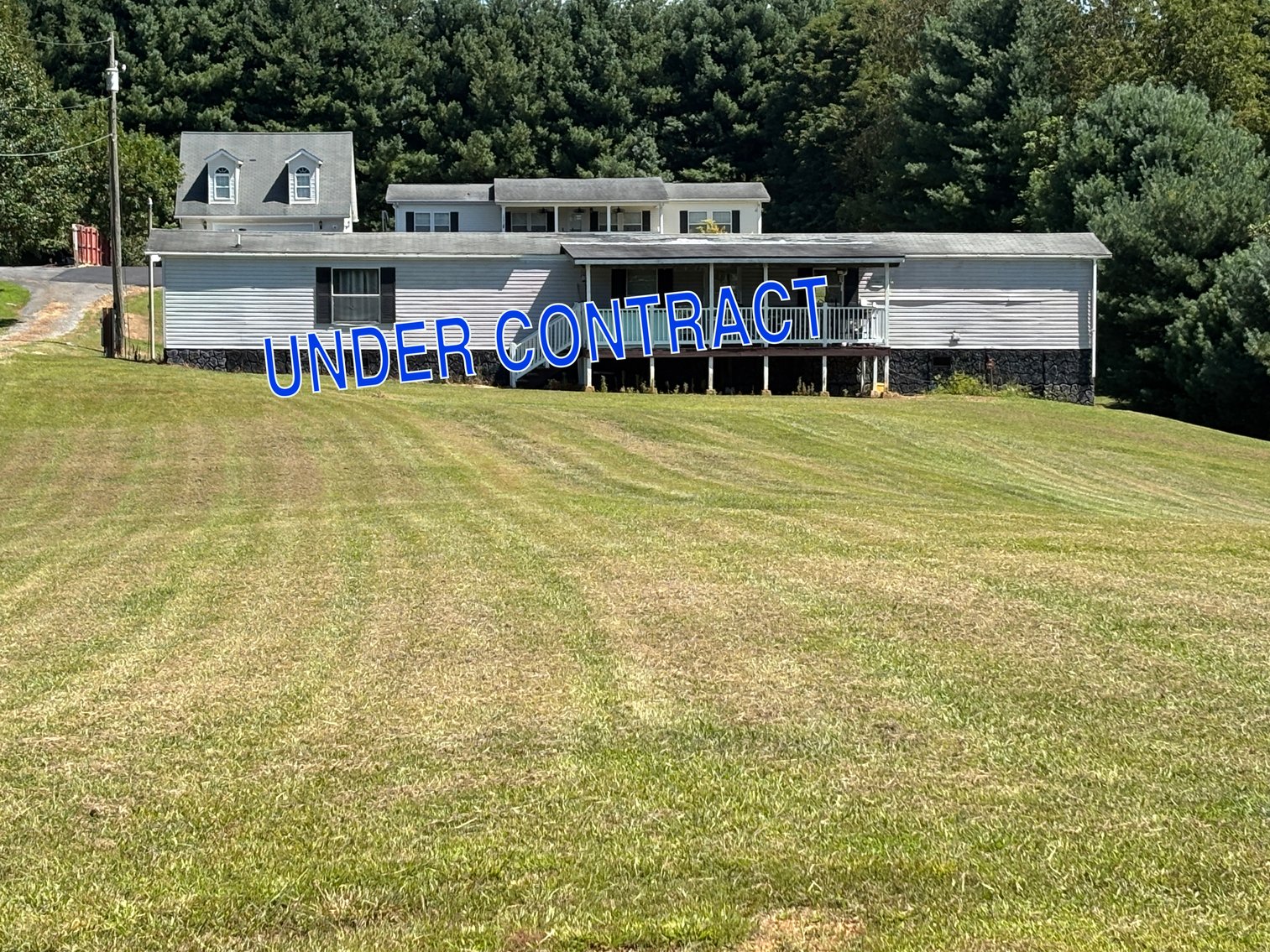 Image for Turner Auction Sept. 27 @ 10 AM 18394 Dauphin Ln Abingdon, Virginia.