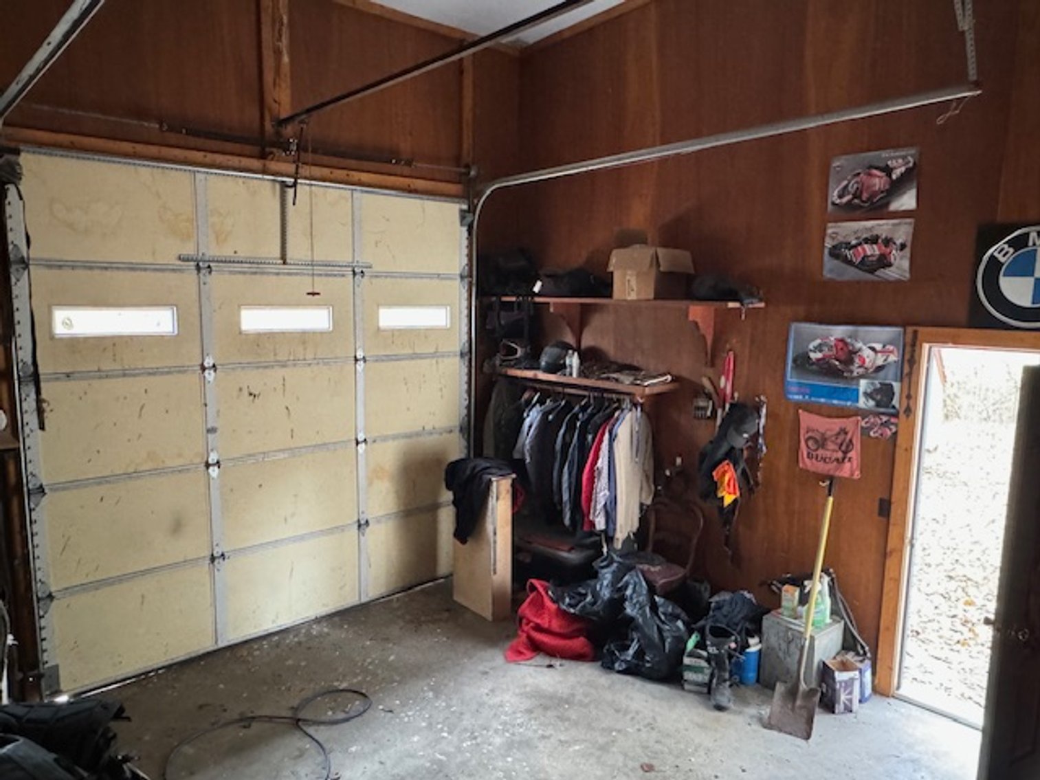 Image for Commercial Space - 8,000+ sq ft - Cabinet Shop near Hwy 100 - Centerville