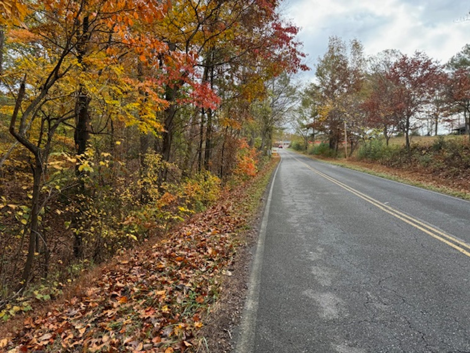 Image for Commercial Space - 8,000+ sq ft - Cabinet Shop near Hwy 100 - Centerville