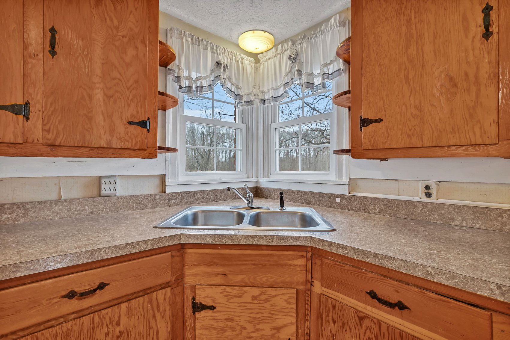 Image for Fairview Estate Brick Home behind elementary school - 7203 Old Franklin Road