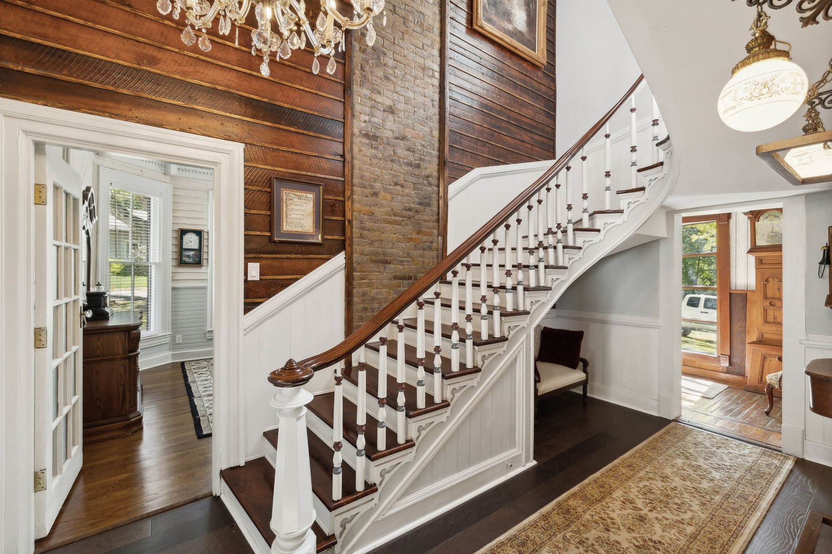 Image for Exquisite Victorian Home in Downtown Centerville