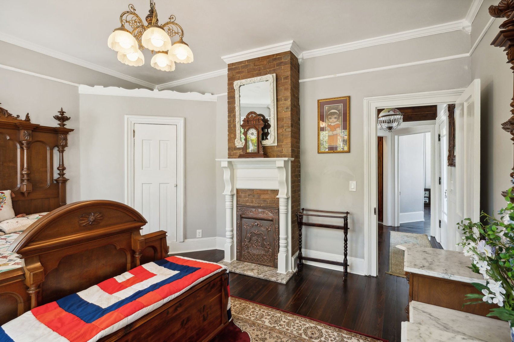 Image for Exquisite Victorian Home in Downtown Centerville