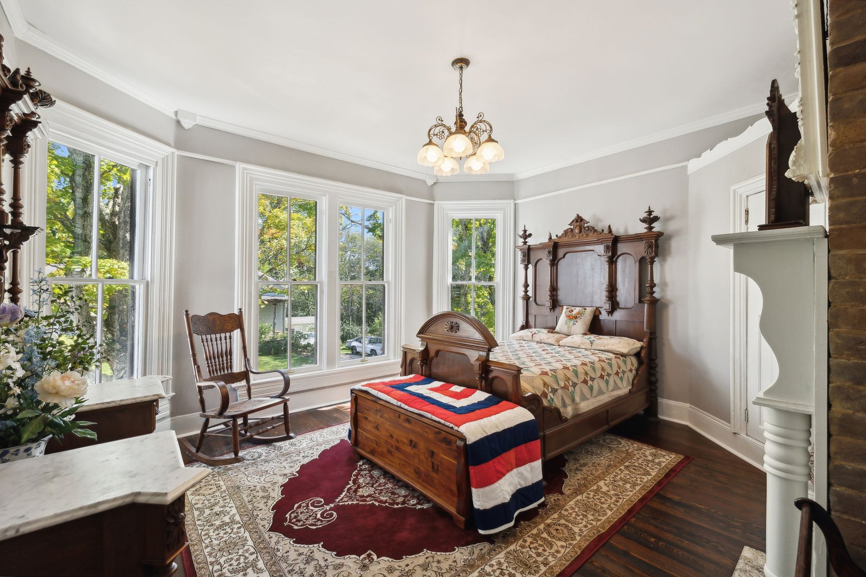 Image for Exquisite Victorian Home in Downtown Centerville