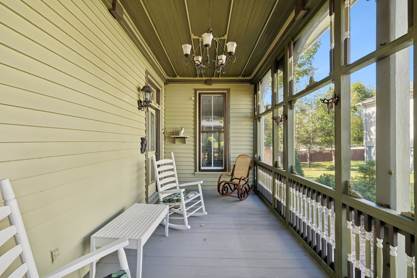 Image for Exquisite Victorian Home in Downtown Centerville