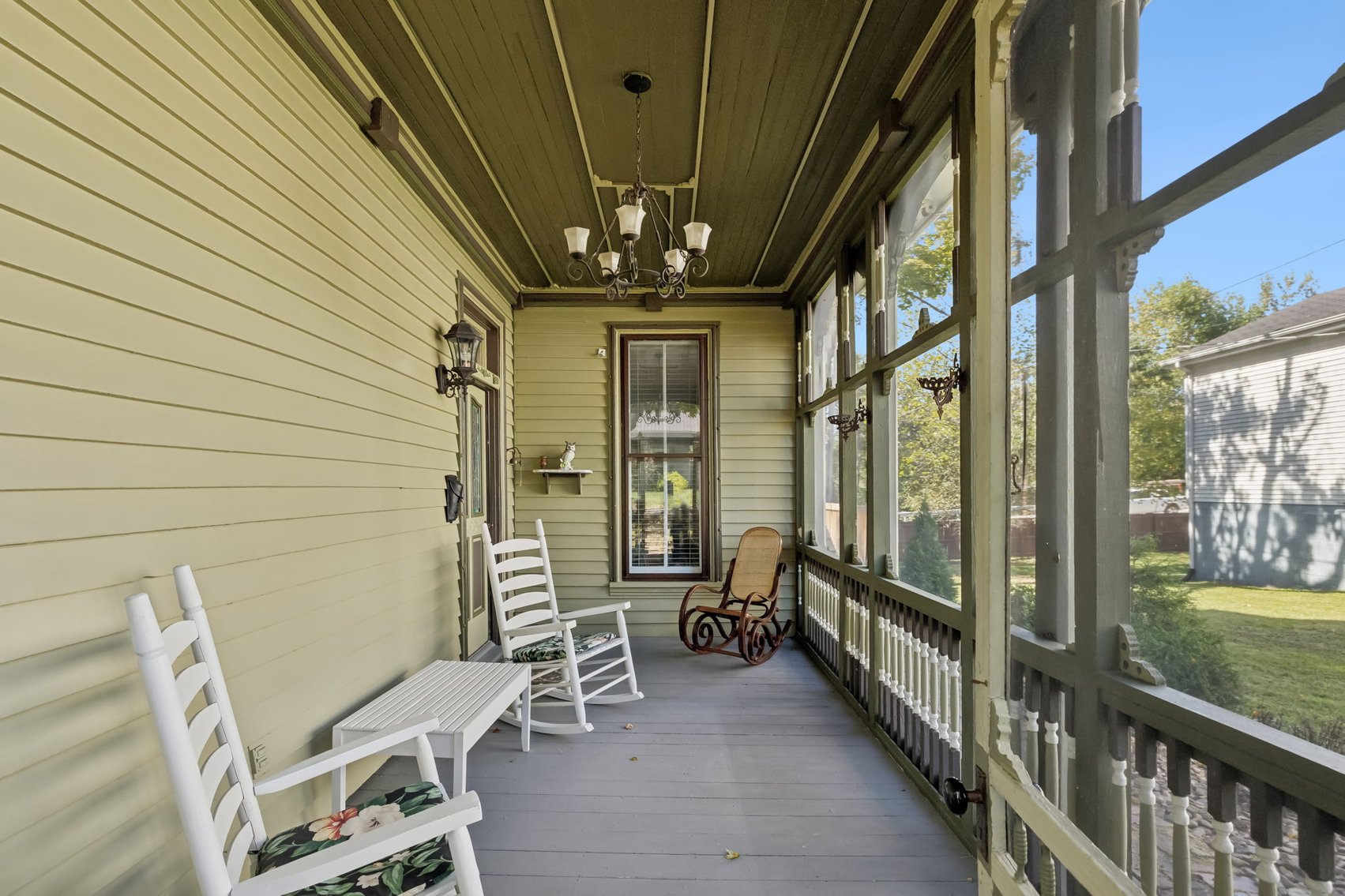 Image for Exquisite Victorian Home in Downtown Centerville