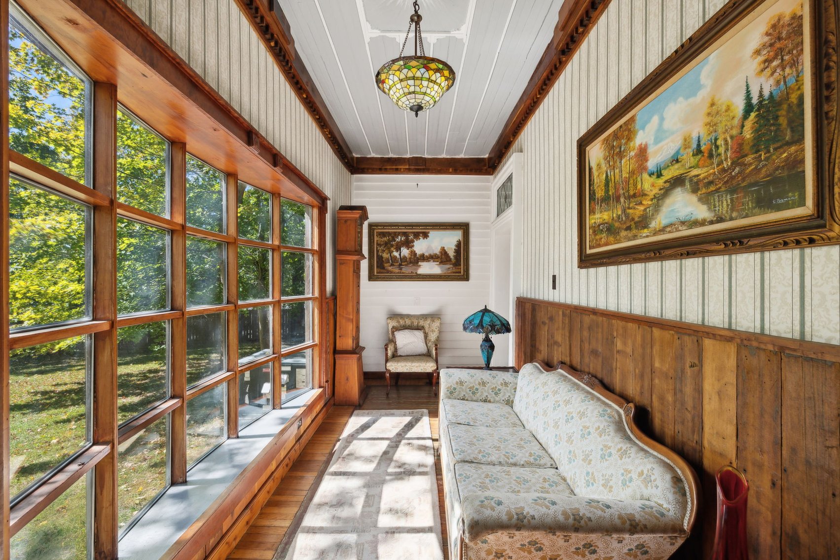 Image for Exquisite Victorian Home in Downtown Centerville