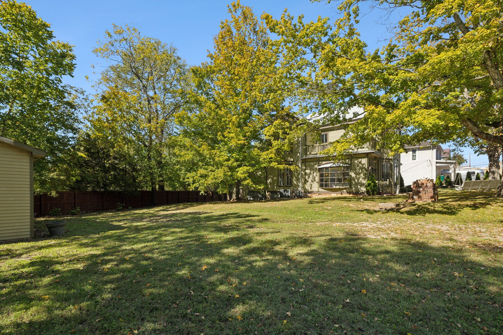 Image for Exquisite Victorian Home in Downtown Centerville