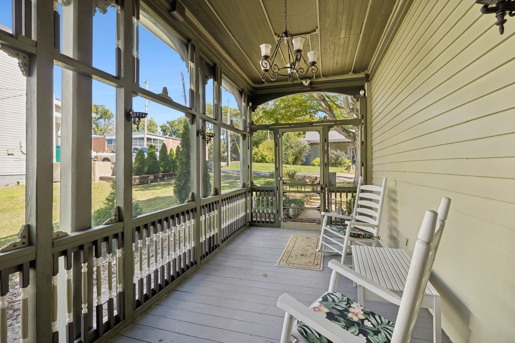 Image for Exquisite Victorian Home in Downtown Centerville
