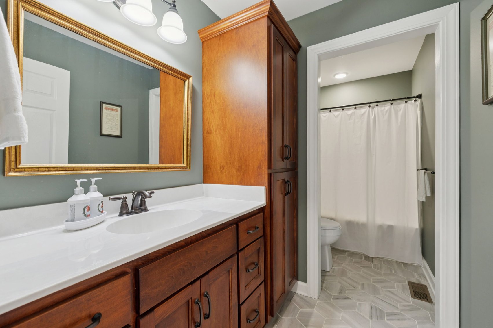 Image for FOR SALE in Centerville - $650,000