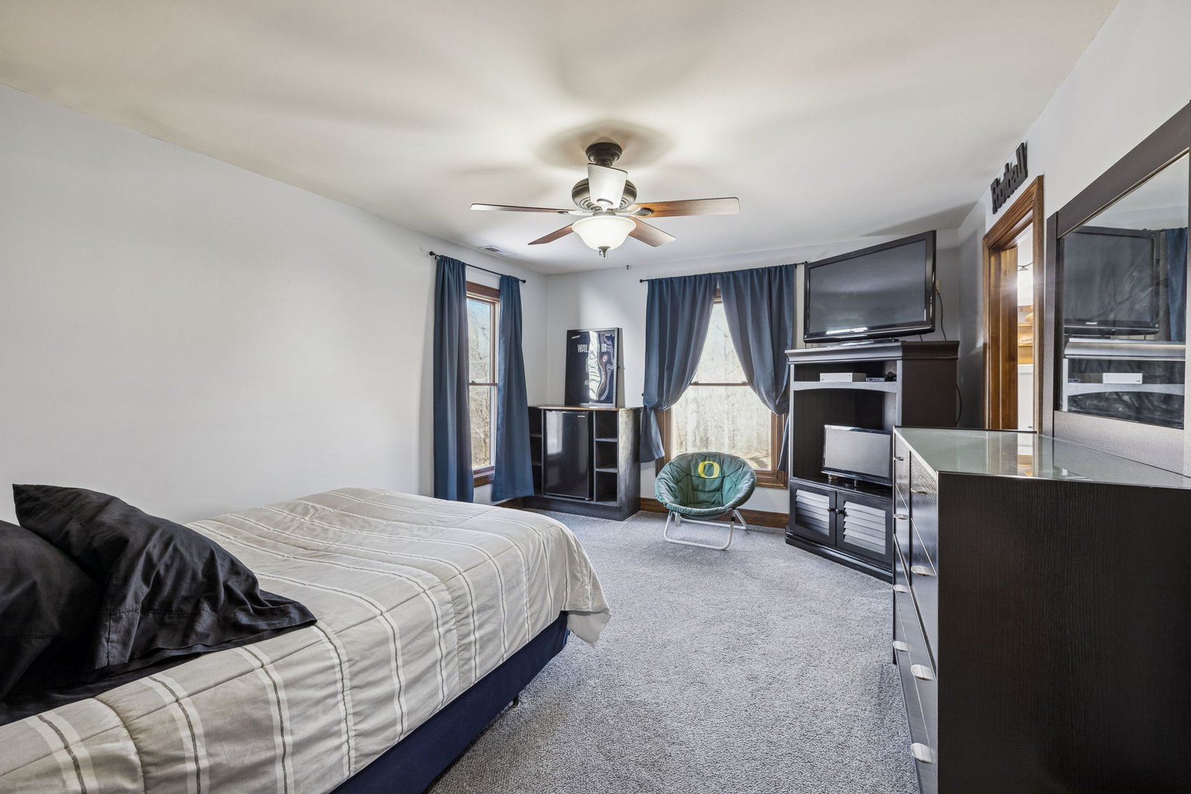 Image for “One-of-a-Kind” Custom Hilltop Hideaway -  3,980 SF with 4.28 acres