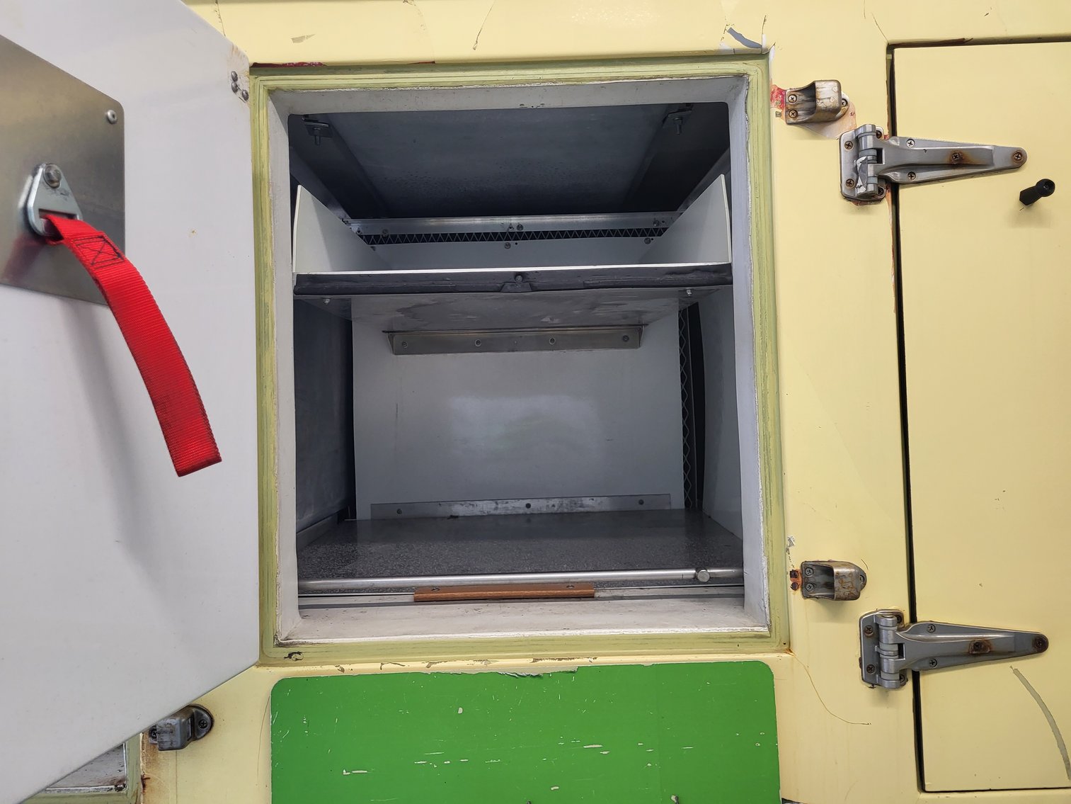 Image for 2017 Isuzu NPR-HD Delivery Truck